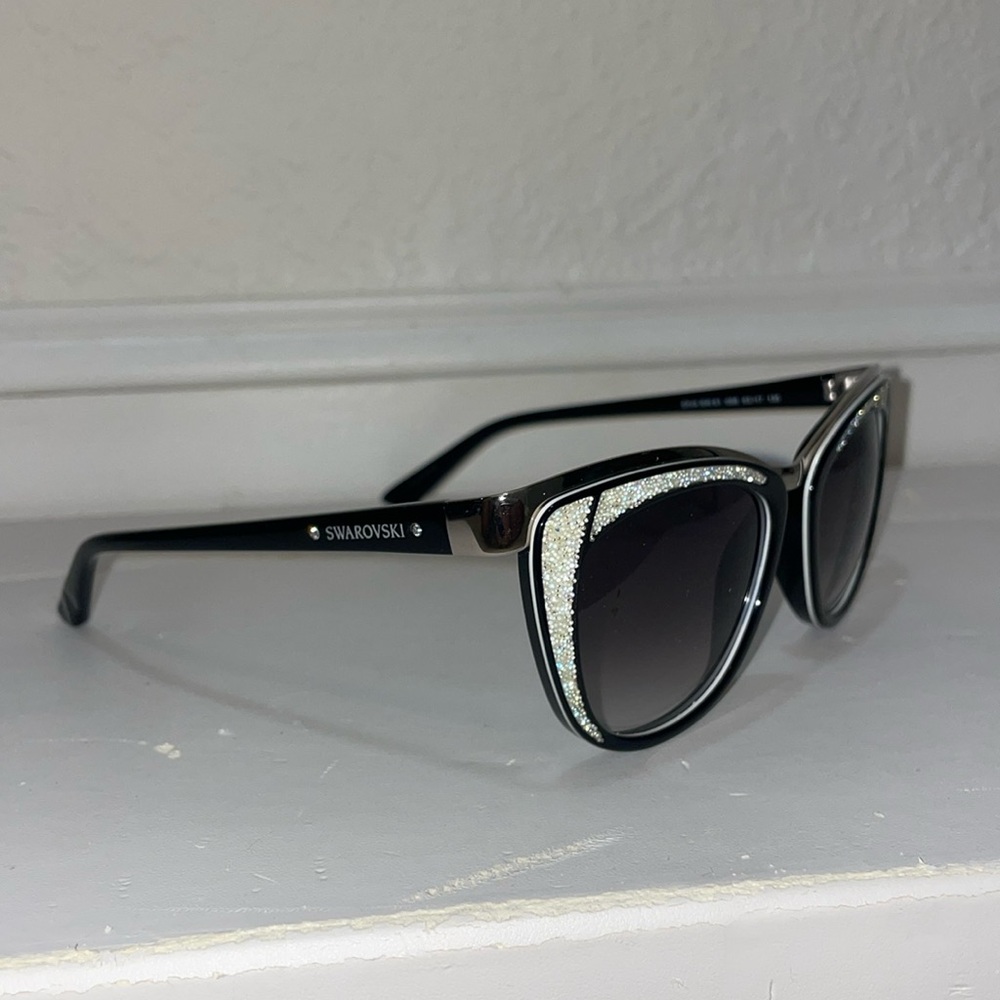 Swarvoski vintage sunglasses